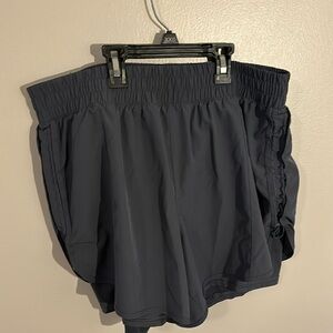 Avia exercise shorts large